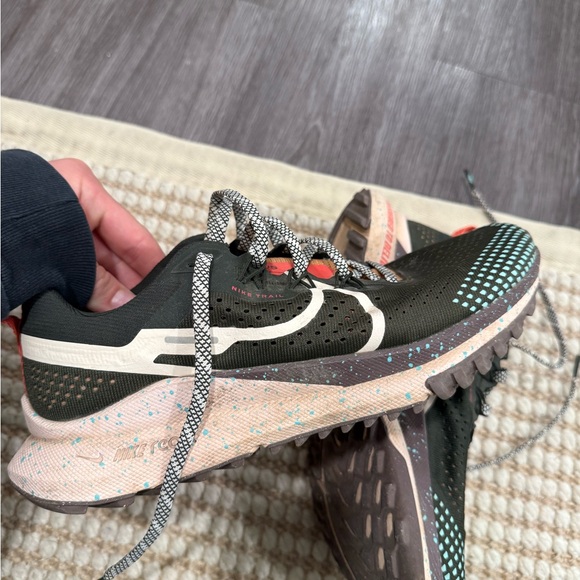 Nike Black and White Trail Sneakers - Picture 1 of 4